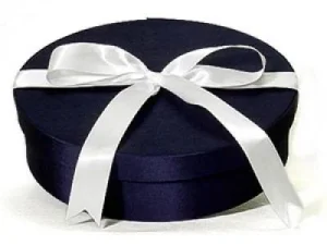 13 1/2 x 11 1/2 x 3 7/8 (Oval), Fabric Covered Wine Bottle and Glass Gift Boxes, Navy Blue